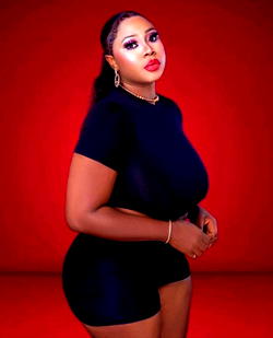 People are jealous of my large boobs, Instagram sensation, Hope Effiong