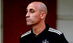Spanish football federation asks president Rubiales to resign