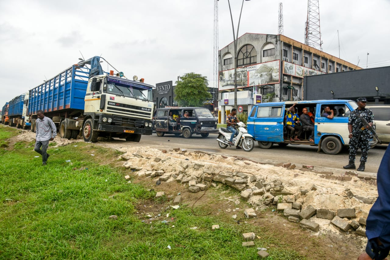 Indiscriminate Parking: Rivers Govt warns as trucks, others damage major Roads