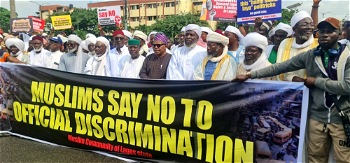 Photos: Lagos Muslims protest, petition lawmakers over Sanwo-Olu’s commissioners list