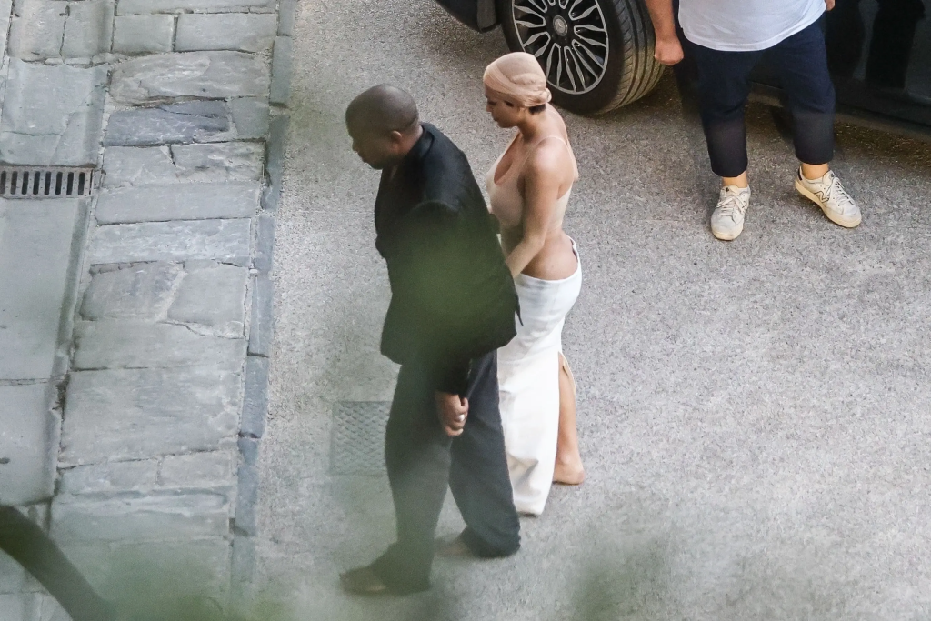 image 90 Photos: Kanye West walks barefoot as ‘wife’ Bianca Censori steps in sheer bra