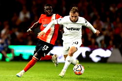 West Ham ruin Luton’s homecoming to go top of Premier League