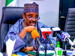 FG sets up committee to tackle trailer, tanker road accidents
