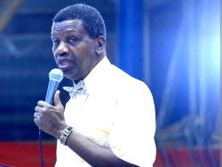 Video: Glorious days Naira was stronger than Dollar will return – Pastor Adeboye 