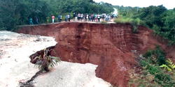 Abia communities cry out over erosion, as FG stops road project