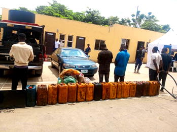 Again, FCT NSCDC arrests 5 suspected vandals, cable thieves