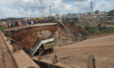 Bridge collapses in Enugu, as Mbah advises FG to concession federal roads to states