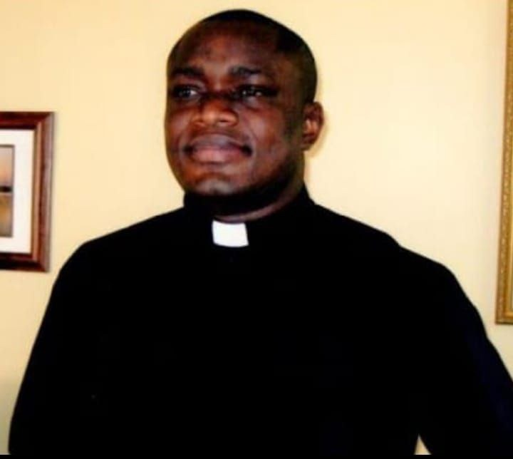 Self-centred politicians made it filthy in Nigeria– Fr. Obinyan - Vanguard  News