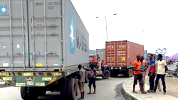 Oshodi-Apapa expressway: How extortion at 58 points causes gridlock