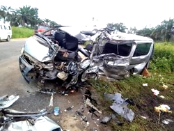 FRSC returns cash, other items to families of crash victims