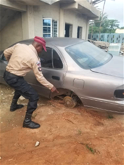 FRSC seizes car moving with 3 tyres in Ogun