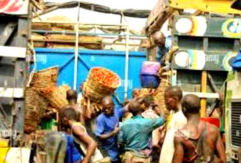 Nigeria-bound goods can now be cleared in Cotonou — FG, Benin Rep