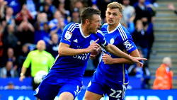 Vardy fires Leicester to Championship summit