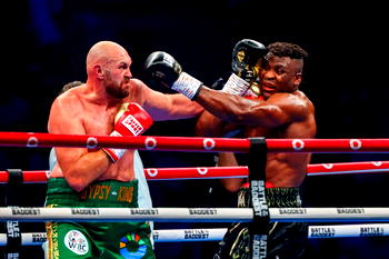 Tyson Fury defeats Francis Ngannou by split decision