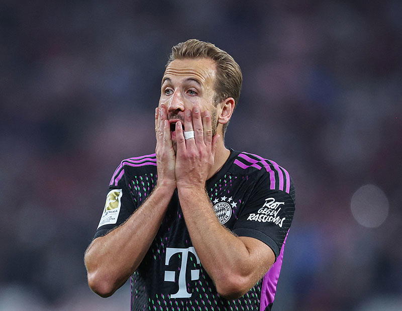 Robert Lewandowski has 'fingers crossed' Kane breaks 'crazy