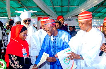 Kano Govt sponsors 1001 postgraduate students on foreign scholarship