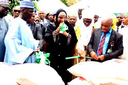 Palliatives: FCTA begins distribution of 17,222 bags of rice, 8,400 bags of maize
