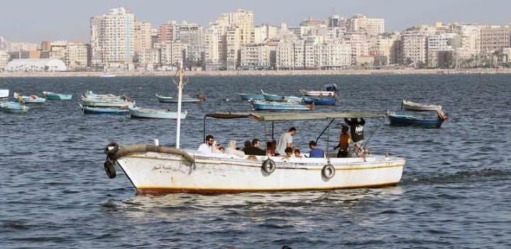 Two Israeli tourists shot dead at Egyptian border