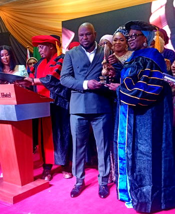 Tinubu’s daughter, others receive Peace Achievers Awards