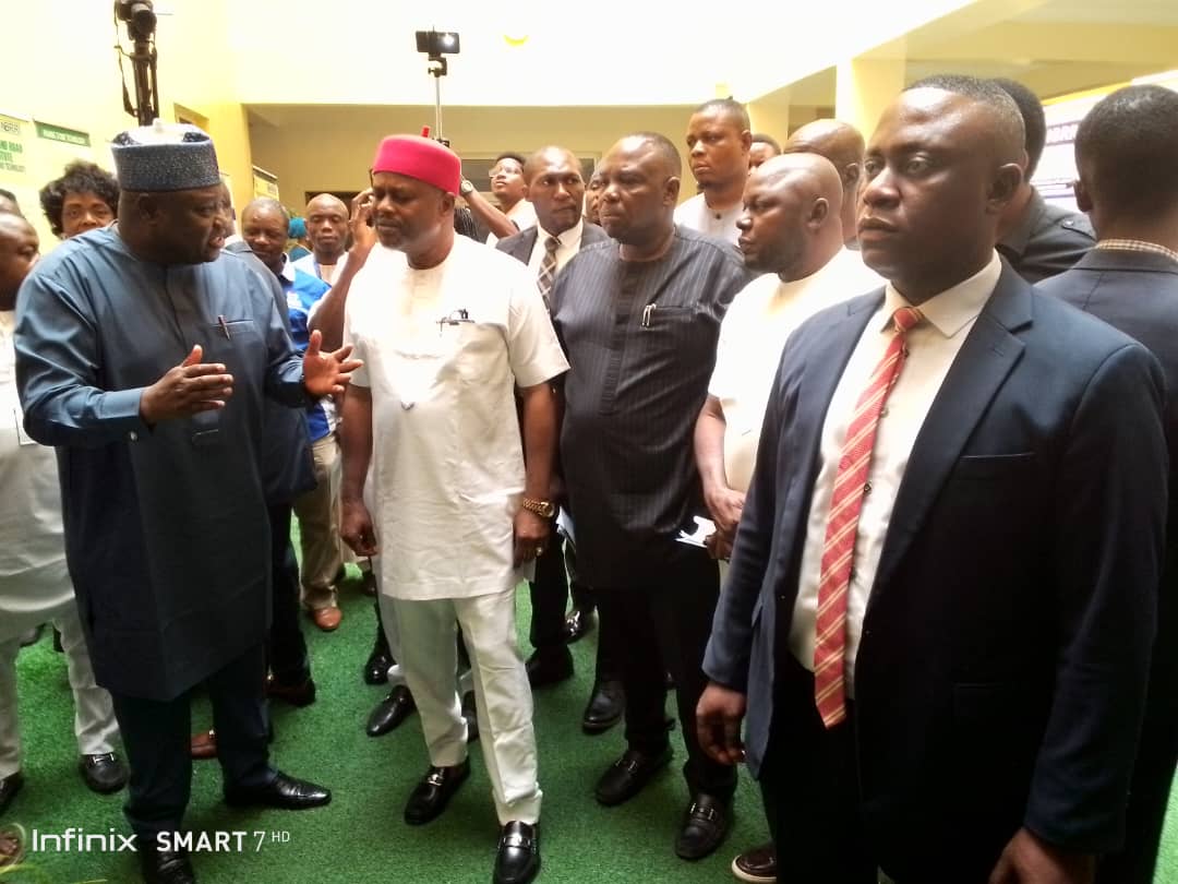  Foto zu FG to commence integrity test on buildings, bridges across the country 