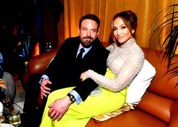 Photos: Ben Affleck, Jennifer Lopez go on McDonald’s run in Los Angeles