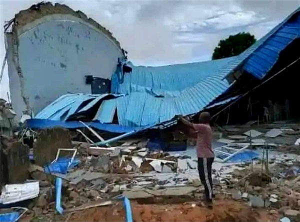Benue: Collapsing church building kills Pastor, injures four others