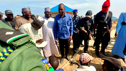 Zulum promises university scholarships to 37 construction workers in Bama