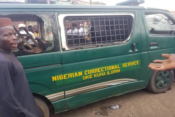 Ilorin prisons bus allegedly kills 4, injures many