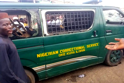 Chaos in Ilorin as Prisons bus kills 4, injures many