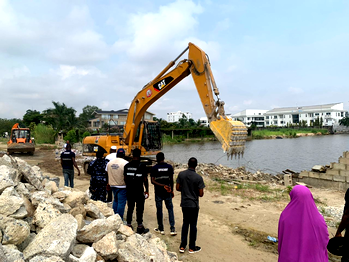 Lagos govt. demolishes illegal Banana Island structure, warns against unapproved dredging