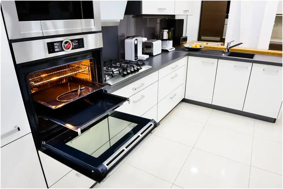 Role of smart technology innovations in kitchen
