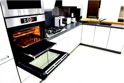 Role of smart technology innovations in kitchen