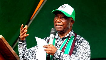 Liberian president suspends over 450 officials for failing to declare assets