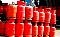 Cooking gas price drops 13.04% to N14,375By Mariam Eko