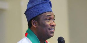 Faleke soutient Hamzat pour le poste de gouverneur de Lagos