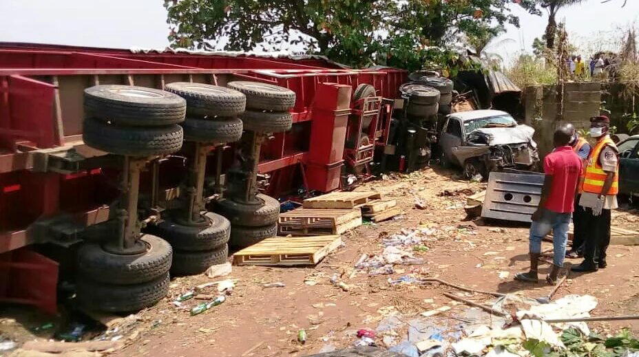 17 die, 208 injured as articulated vehicle crashes in Niger