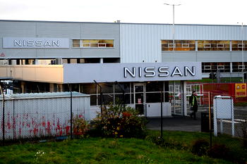 Nissan accelerates UK electric car production