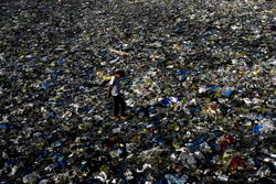 Global plastic treaty talks end in Geneva without consensus