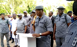 N1.3trn lost to waivers granted by Buhari – Customs  