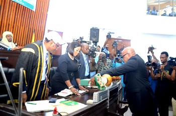 Abiodun presents N703 bn 2024 budget to Ogun Assembly