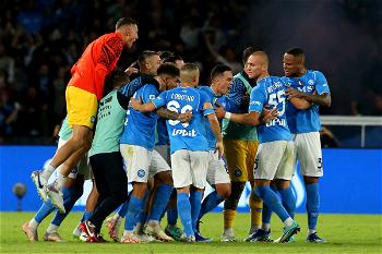 Napoli skip past Salernitana and into top four