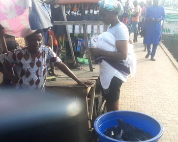‘I take from here to cover there’: Nigerians narrate Christmas adjustments