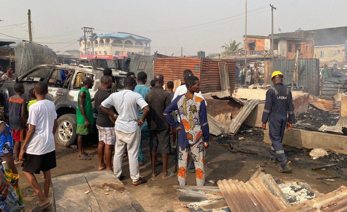 Gas explosion rocks Lagos market