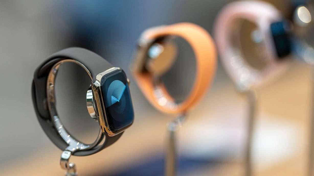 Apple Wins Bid To Pause Watch Import Ban At US Appeals Court