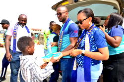 Yuletide: Group donates to Bethesda Home for the Blind