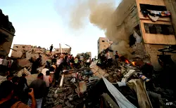 Israel bombs Gaza as Egypt hosts Hamas to discuss truce proposal