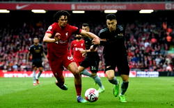 Liverpool host Arsenal in battle for Premier League Christmas top spot