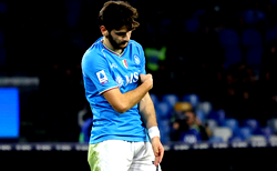 Napoli held to goalless draw by Monz