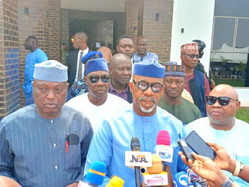 Photos: We’ll give Akeredolu befitting burial — South-West govs