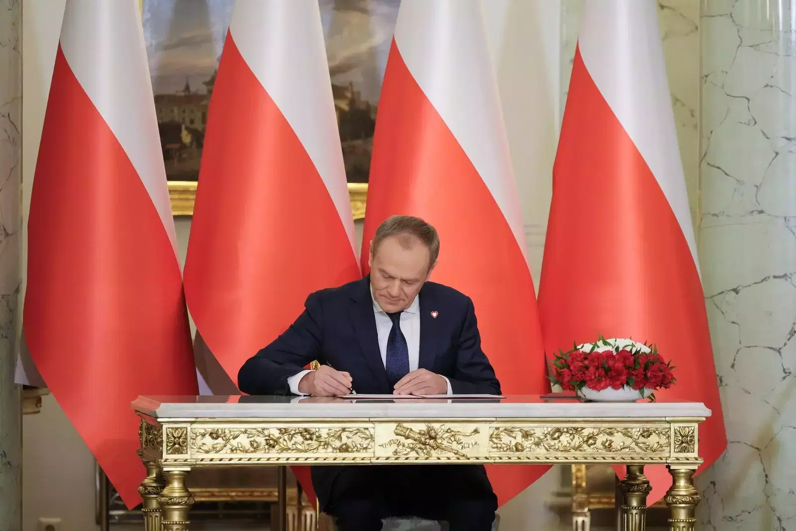 Donald Tusk Sworn In As Poland s New Prime Minister Vanguard News